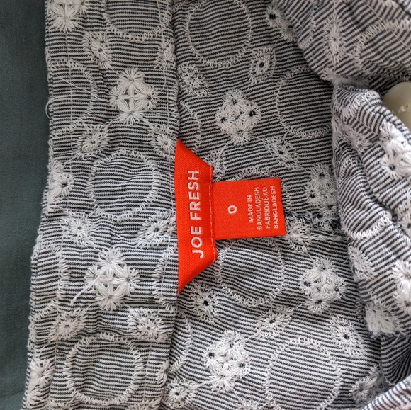 2 pairs of shorts - Picture 8 of 10